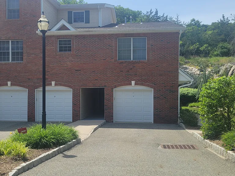 30 Federal Hill Rd #11 — Photo 1