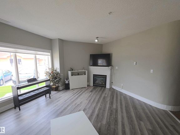 5th image of 4312 139th Ave NW #104