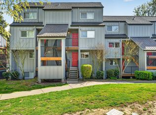 4 Touchstone Ter Unit 151, Lake Oswego, OR