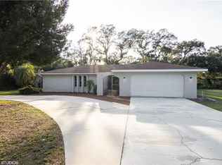 6810 Pennsylvania Ave, Sarasota, FL 34243