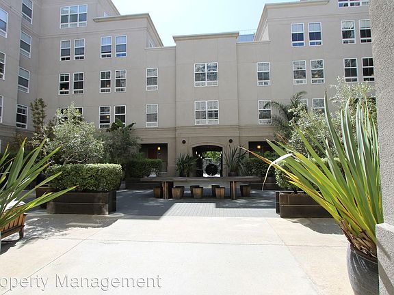 2nd image of 821 Folsom St APT 301