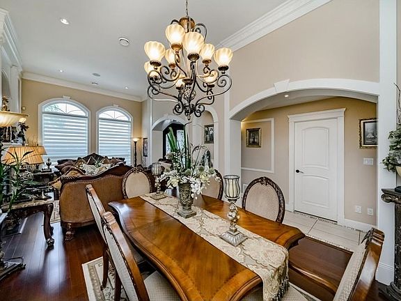 3rd image of 5955 Forglen Dr