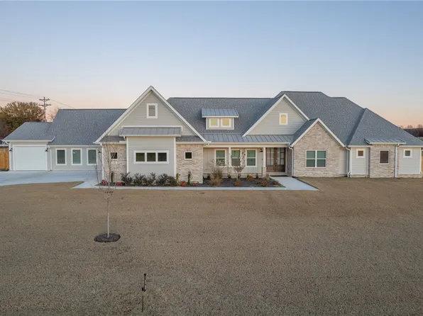 12386 Little Elm Rd, Farmington, AR 72730