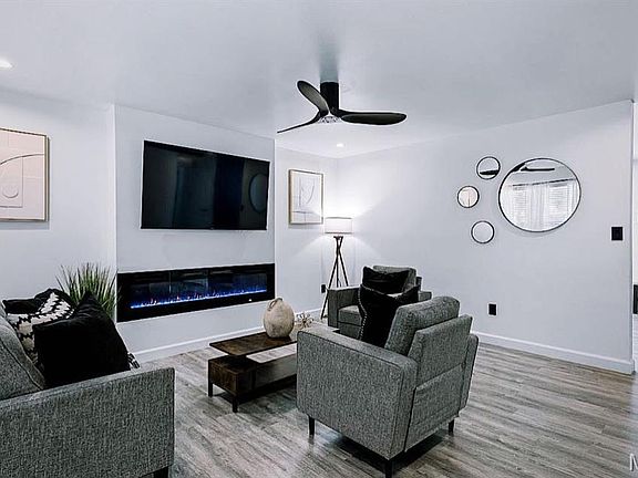 5th image of 12072 Rosemist Dr
