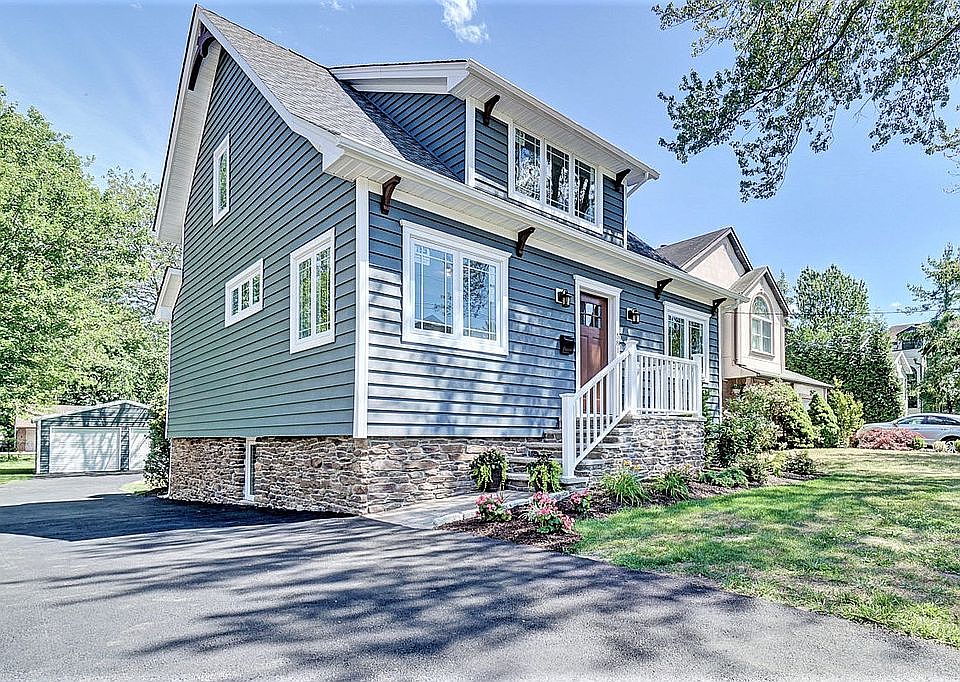 1st image of 581 Lucy Ave