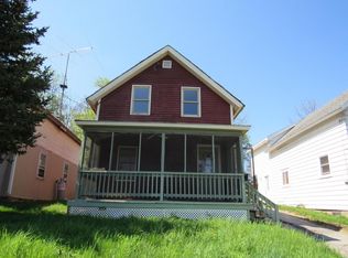 21 Schuyler St, Ticonderoga, NY 12883