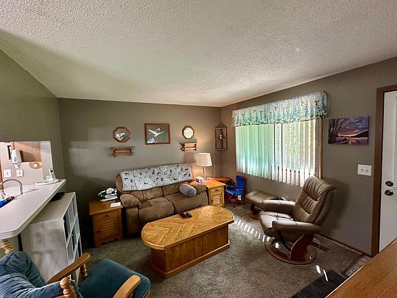 5th image of 2689 Brookdale Ln