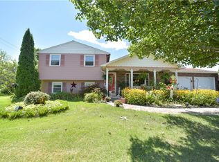 5631 Trastevere Rd, Clay, NY 13041