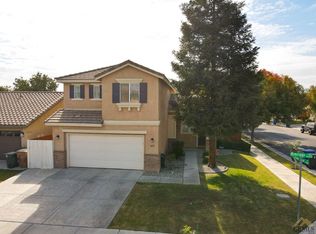 6631 Rimridge Way, Bakersfield, CA 93313