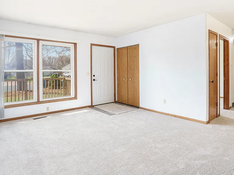 3815 Florinda Ave — Photo 6