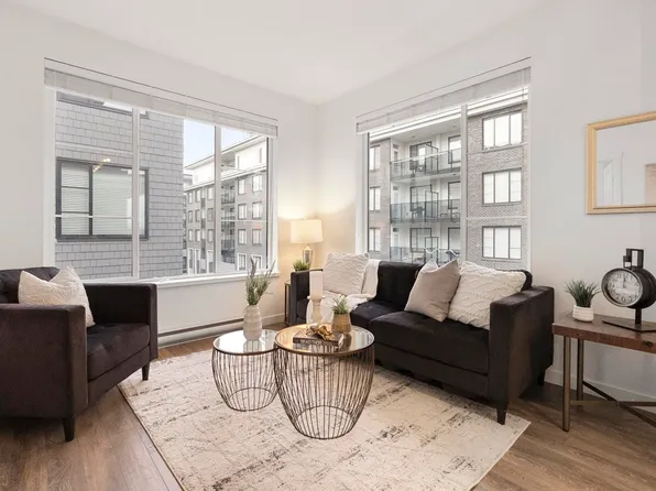 15835 85th Ave #408, Surrey, BC V4N 6W6