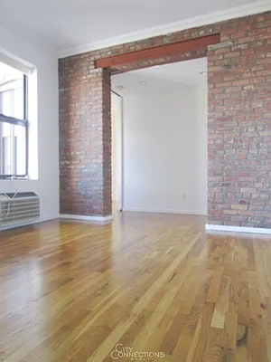 Rented by City Connections Realty | media 7