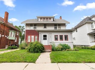 698 Webb St, Detroit, MI 48202