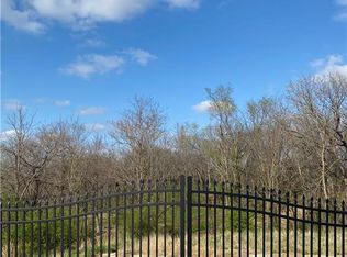 6335 N Colorado Ave, Kansas City, MO 64119