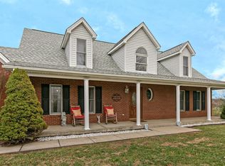 154 Treetop Ct, Georgetown, KY 40324