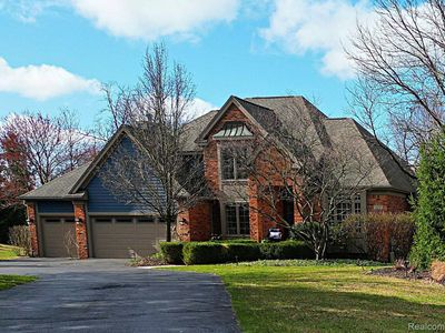 5470 Huron Hills Dr, Commerce Township, MI, 48382