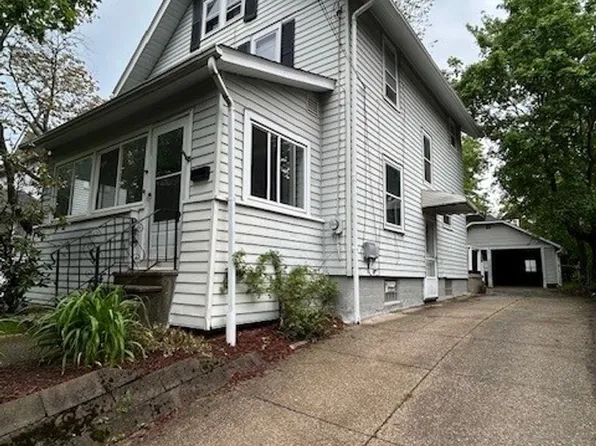 1085 Dietz Ave, Akron, OH 44301