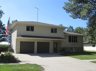 2607 Clearfield Dr, Norfolk, NE 68701