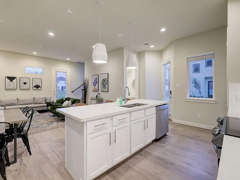 2319 Silva Park Ln — Photo 8