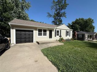 417 SW Madison St, Lees Summit, MO 64063
