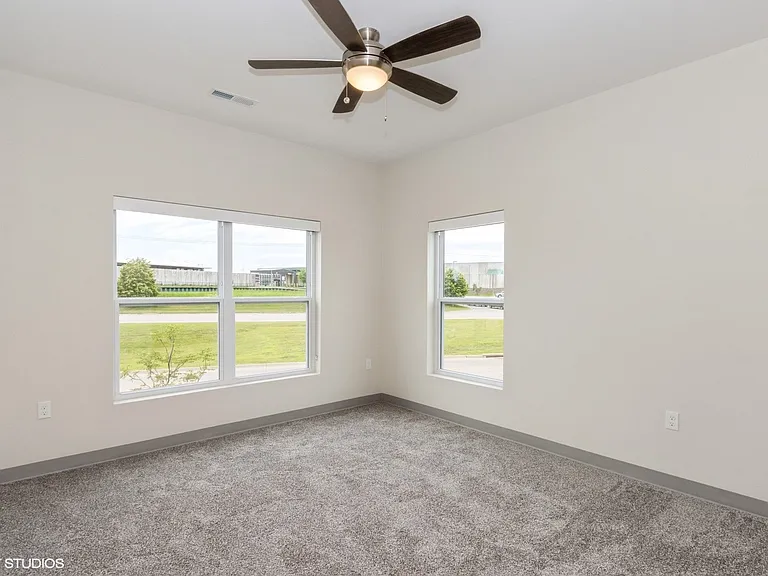 4025 Westdale Pkwy SW — Photo 4