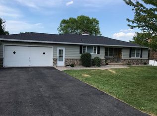 7889 Salt Springs Rd, Fayetteville, NY 13066