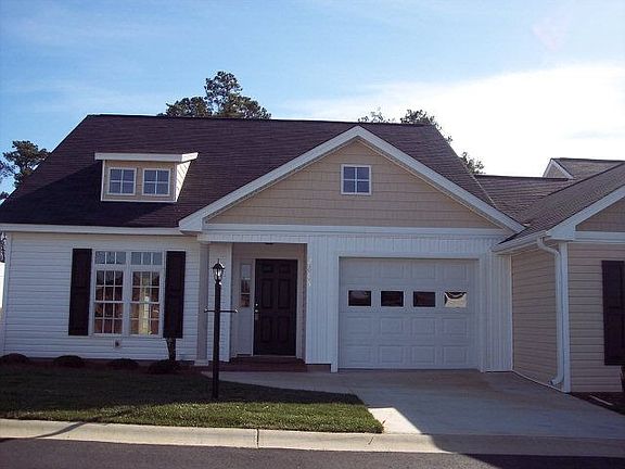 2nd image of 2625 Shire Ln
