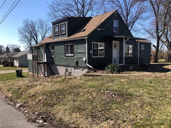 2450 Georgetown Rd NE, Canton, OH 44704