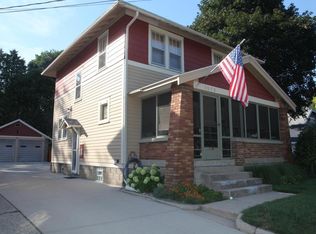 1073 Patton Ave NW, Grand Rapids, MI