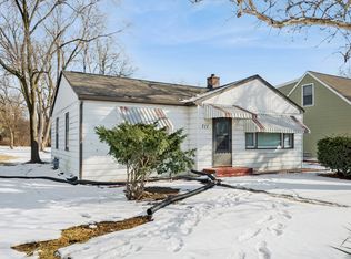 711 N Columbine Ave, Lombard, IL 60148