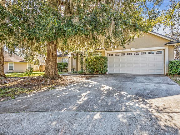 4th image of 12346 Vine Maple Way