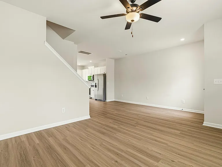 167 Seville Way — Photo 5