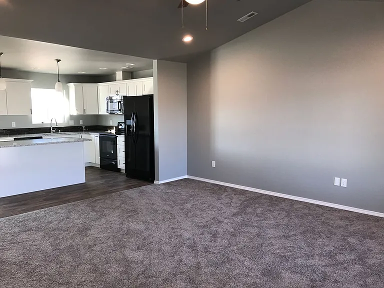 1518 S Roberta St — Photo 3