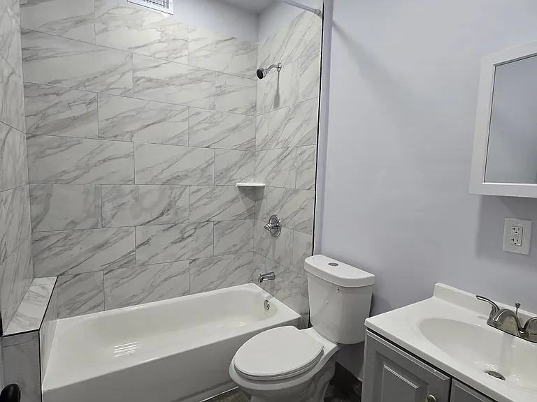 2825 W Clementine St — Photo 7