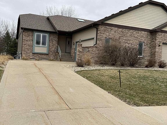 2nd image of 9106 Waterside Street