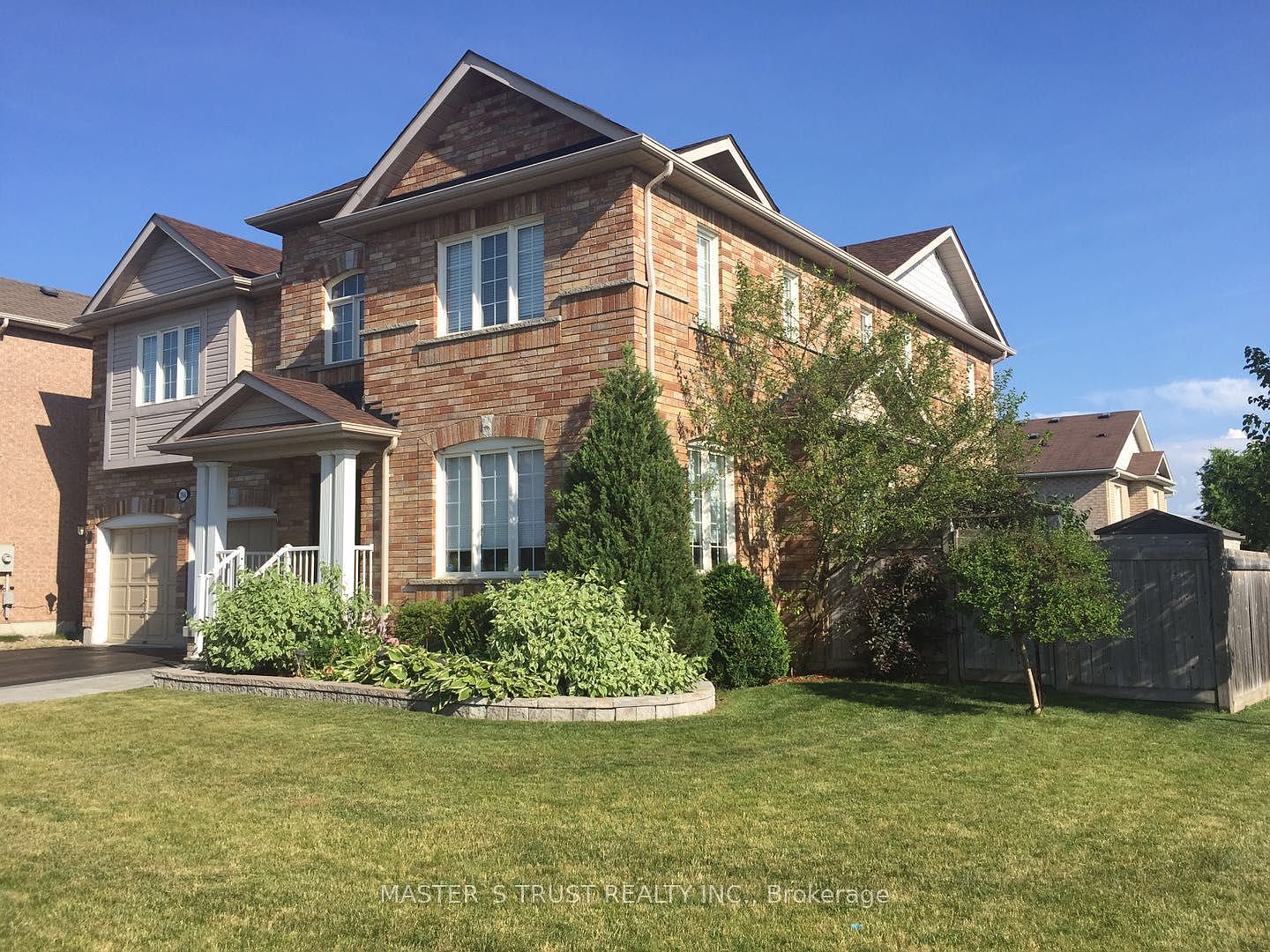 206 Wainscot Ave, Newmarket, ON L3X 2X4 Zillow
