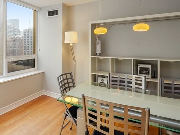 3rd image of 233 E Erie St APT 1808