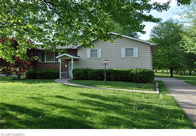 1st image of 309 Mel Kay Way