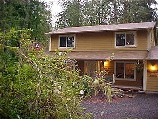 5th image of 597 E Pointes Drive Dr W