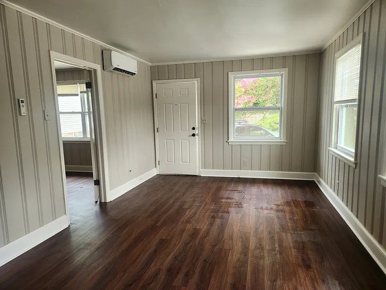 417 N Cedar St #4 — Photo 9