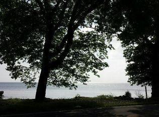 902 E Main St, Marblehead, OH