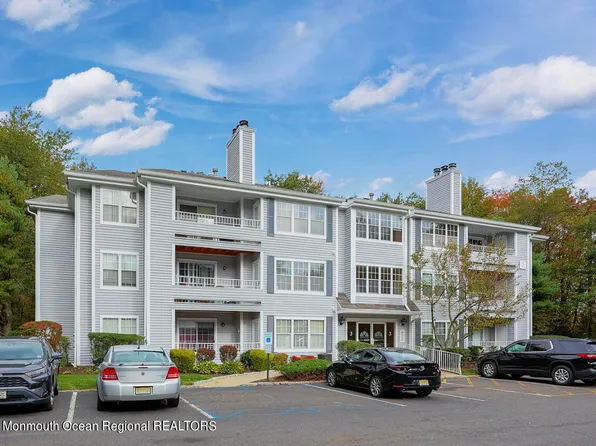309 Raintree Court #309, Helmetta, NJ 08828