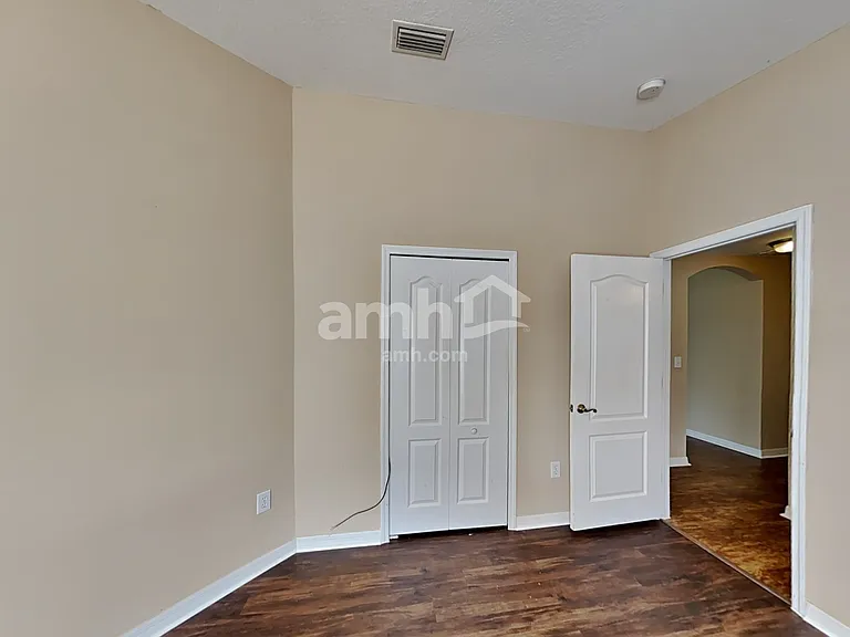 10047 Perthshire Cir — Photo 15