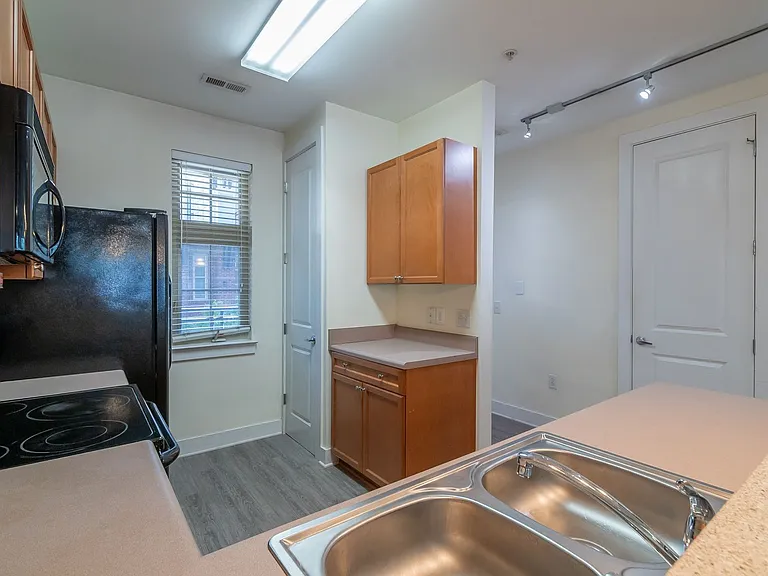 1101 W 1st St #208 — Photo 12