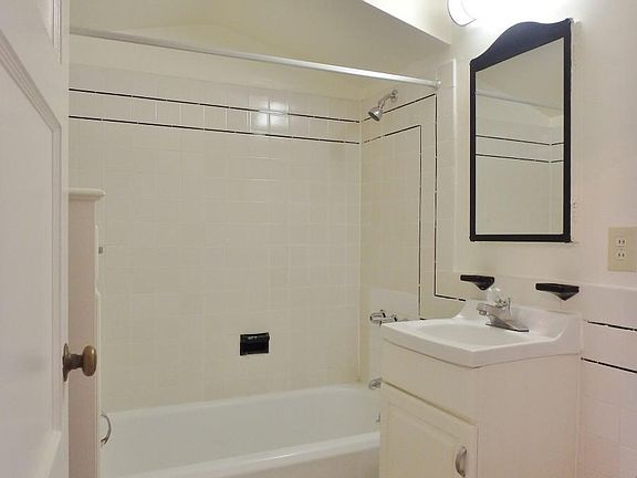 3rd image of 1444 7th Ave APT 306