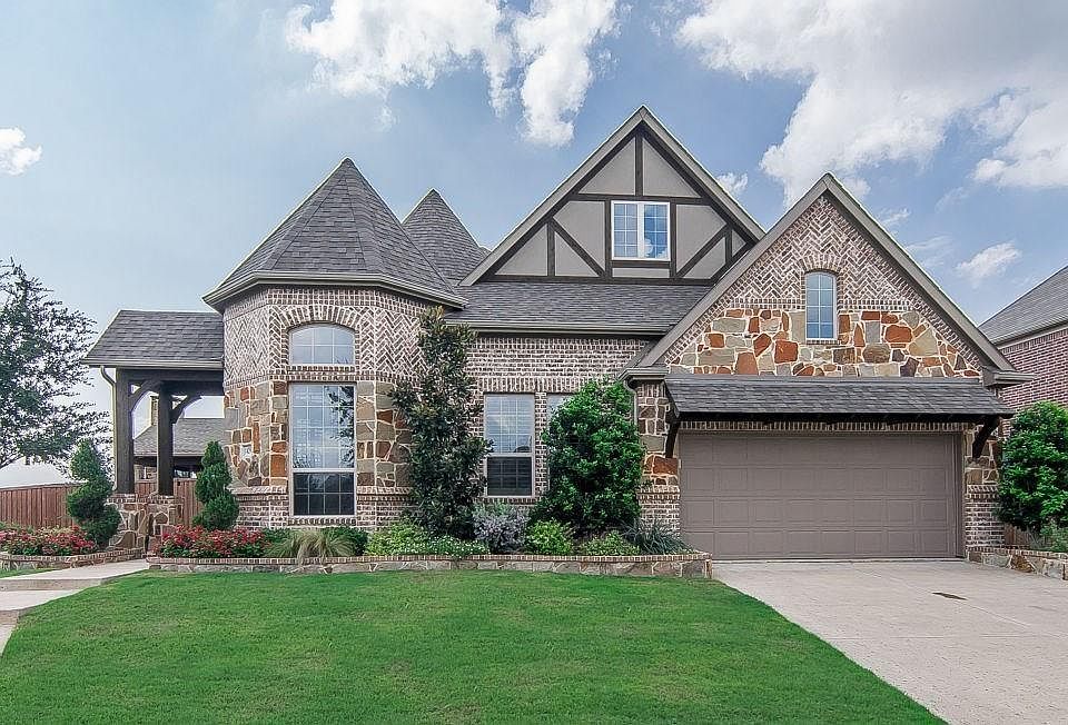 1st image of 14295 Carly Ln