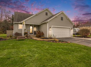 11029 Meadow Wood Cir, Greenville, MI 48838