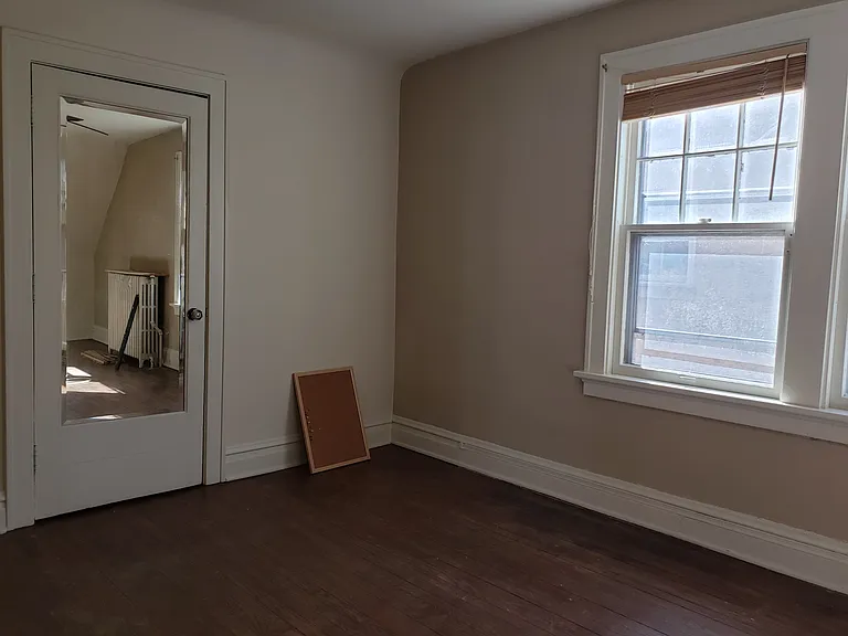 111 E Gilman St #2 — Photo 9