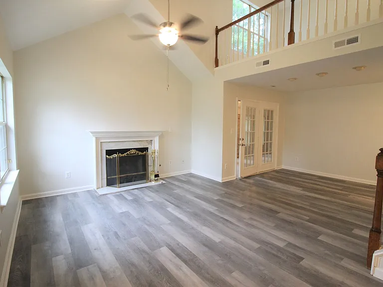 1006 Island Quay — Photo 2