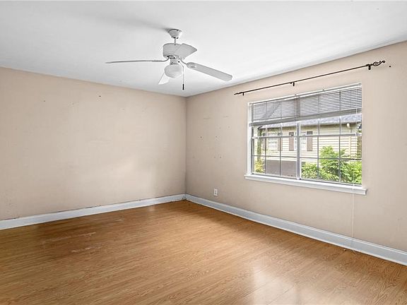 5th image of 220 Nack Ln Unit D
